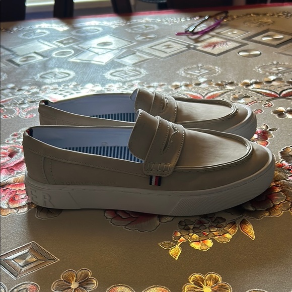 Tan Leather Loafers Classic Slip-Ons - Picture 2 of 5